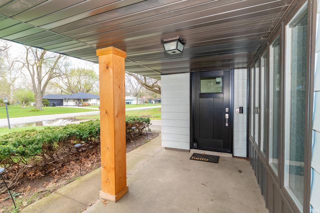 17370 Parker Drive, South Bend, IN 46635