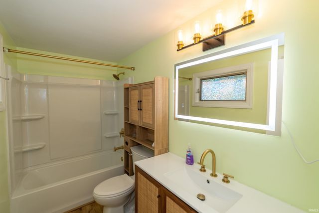 17370 Parker Drive, South Bend, IN 46635