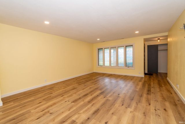 17370 Parker Drive, South Bend, IN 46635