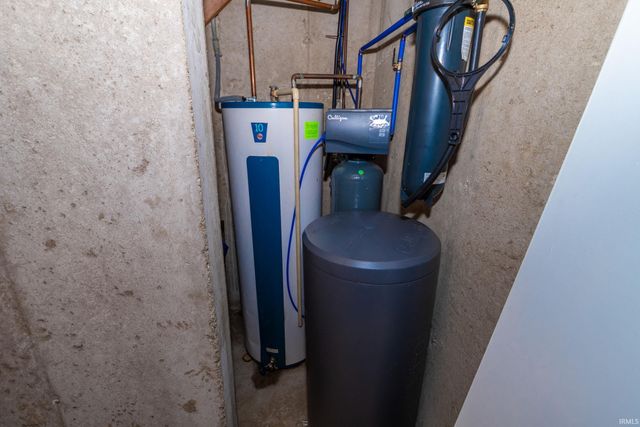 17370 Parker Drive, South Bend, IN 46635