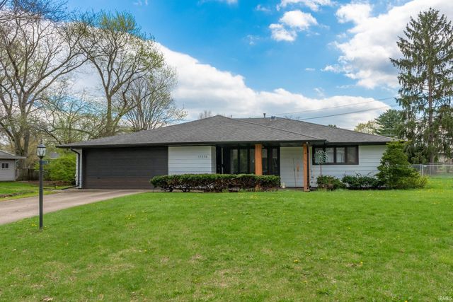 17370 Parker Drive, South Bend, IN 46635