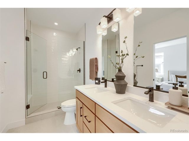 3435 W Elmhurst Pl, Littleton, CO 80120