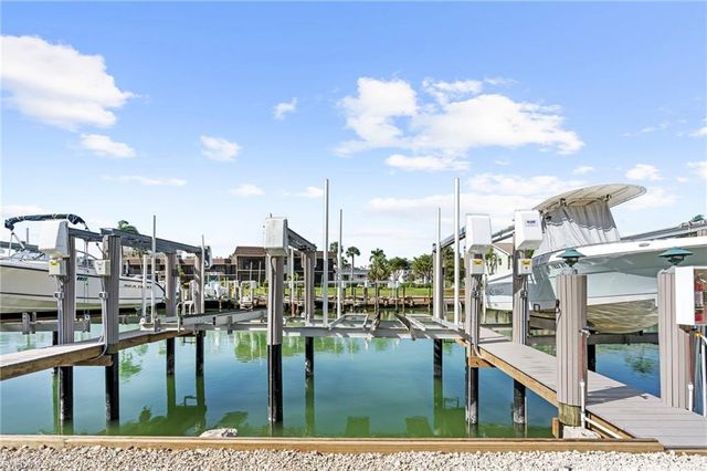 870 Collier CT 406, Marco Island, FL 34145