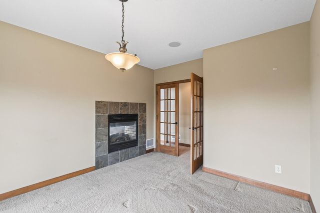9020 Warren Court, Victoria, MN 55386