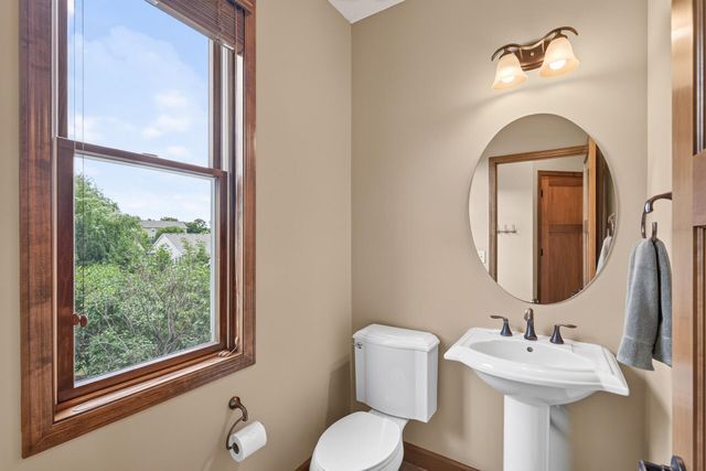 9020 Warren Court, Victoria, MN 55386