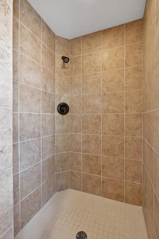 9020 Warren Court, Victoria, MN 55386