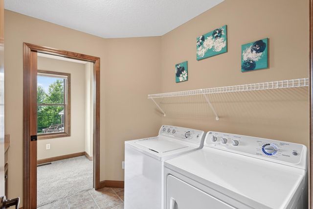 9020 Warren Court, Victoria, MN 55386