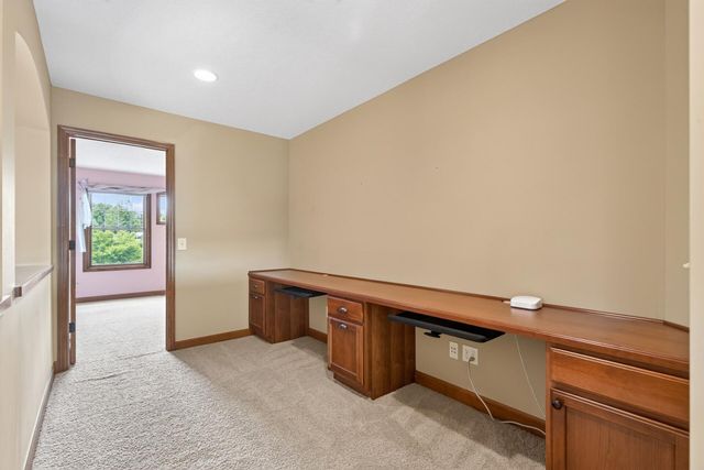 9020 Warren Court, Victoria, MN 55386