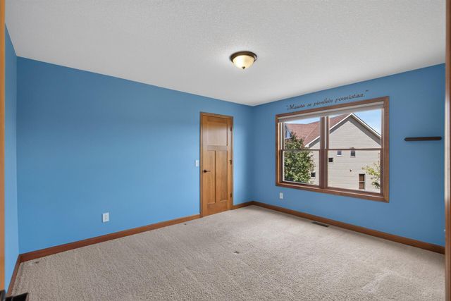 9020 Warren Court, Victoria, MN 55386