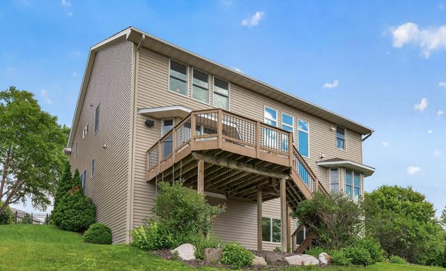 9020 Warren Court, Victoria, MN 55386