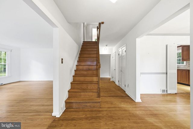 1565 STANFORD LN, Paoli, PA 19301