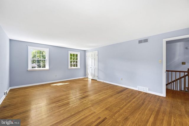 1565 STANFORD LN, Paoli, PA 19301