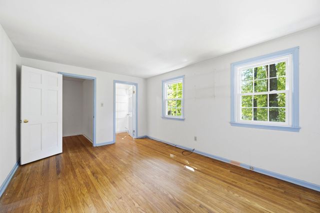 1565 STANFORD LN, Paoli, PA 19301