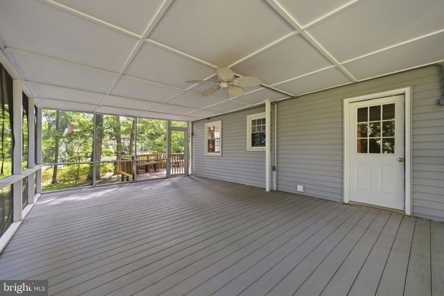 1565 STANFORD LN, Paoli, PA 19301