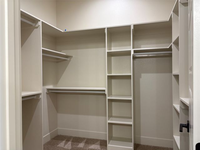 17203 Brookview Drive, Urbandale, IA 50322