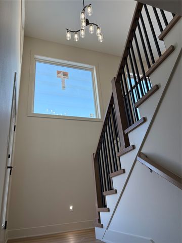 17203 Brookview Drive, Urbandale, IA 50322