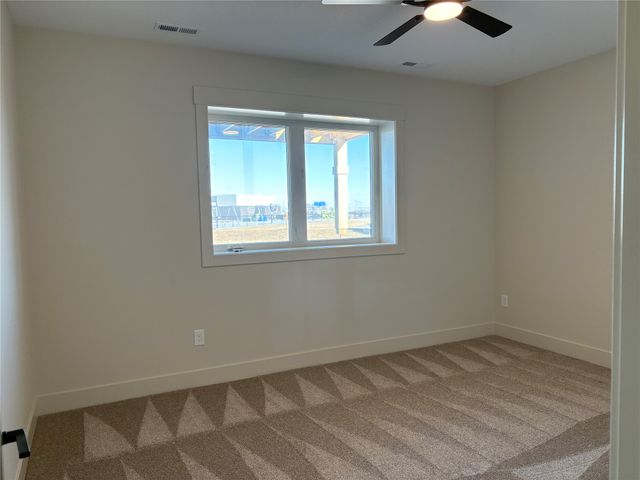 17203 Brookview Drive, Urbandale, IA 50322