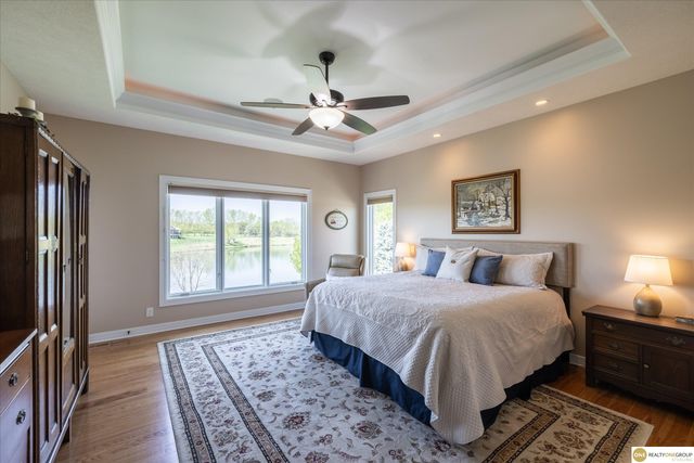 7922 Shadow Lake Drive, Papillion, NE 68046