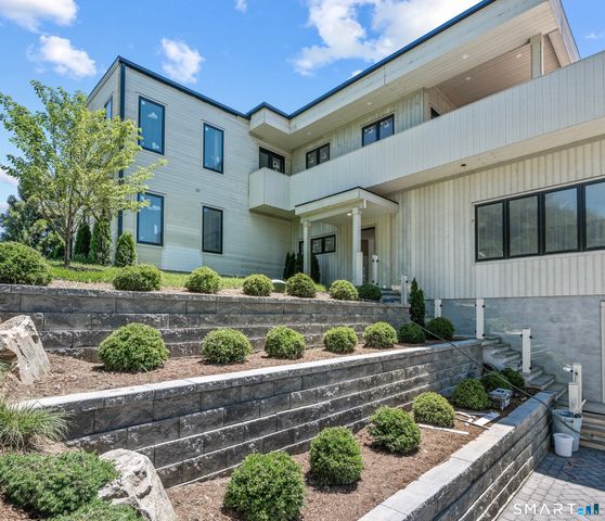 142 Nearwater Lane, Darien, CT 06820