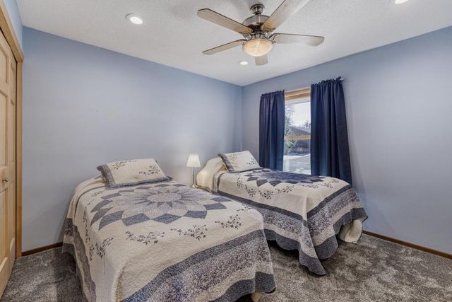 9966 108th Avenue N, Maple Grove, MN 55369