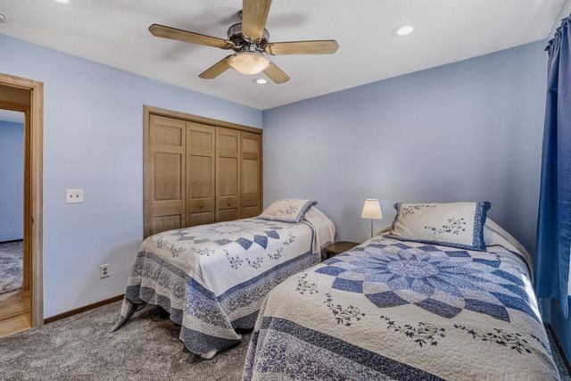 9966 108th Avenue N, Maple Grove, MN 55369