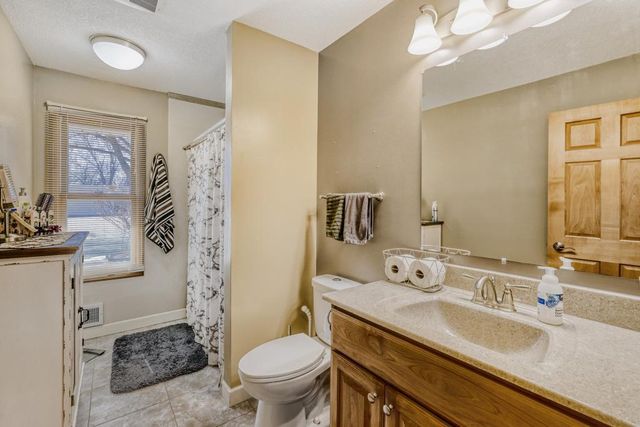 9966 108th Avenue N, Maple Grove, MN 55369