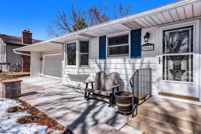 9966 108th Avenue N, Maple Grove, MN 55369