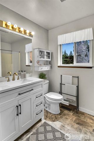 626 212th Street NW, Arlington, WA 98223