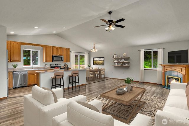 626 212th Street NW, Arlington, WA 98223