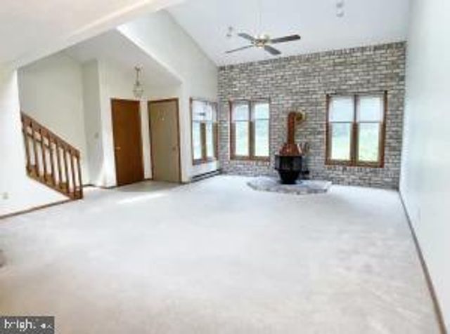 836 W AARON DR, State College, PA 16803