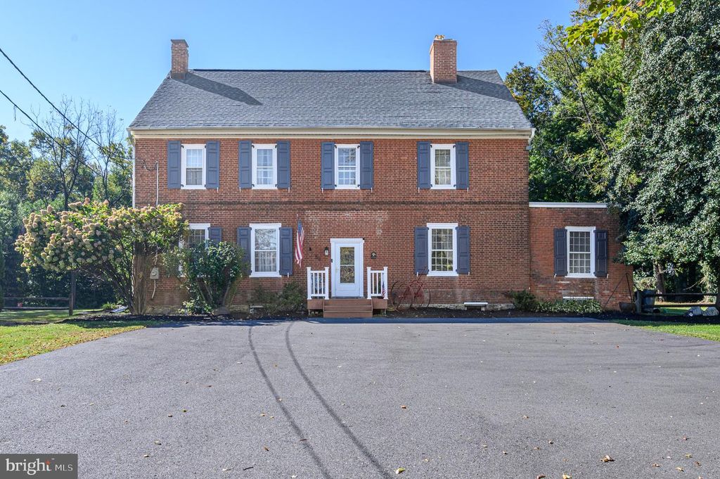 58 SOLOFF DR, HAMILTON, NJ 08610 — exterior