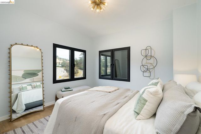 5656 Buena Vista Avenue, Oakland, CA 94618