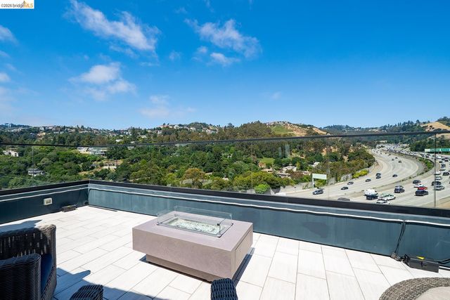 5656 Buena Vista Avenue, Oakland, CA 94618