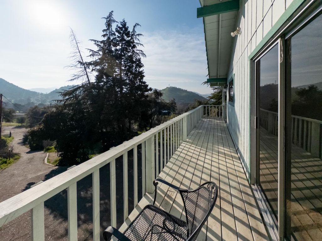 Image 18 of property listing at 38758 Aster Lane, Yokuts Valley, CA 93675