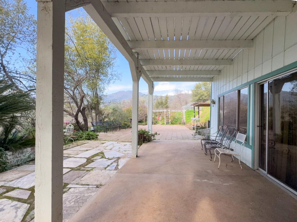 Image 32 of property listing at 38758 Aster Lane, Yokuts Valley, CA 93675