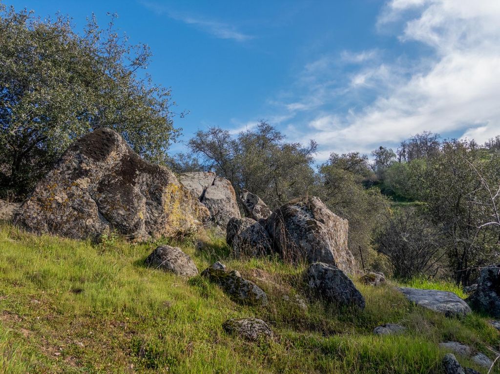 Image 46 of property listing at 38758 Aster Lane, Yokuts Valley, CA 93675