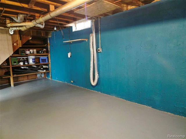 17676 Addison Street, Southfield, MI 48075