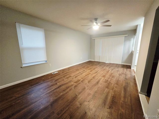 17676 Addison Street, Southfield, MI 48075