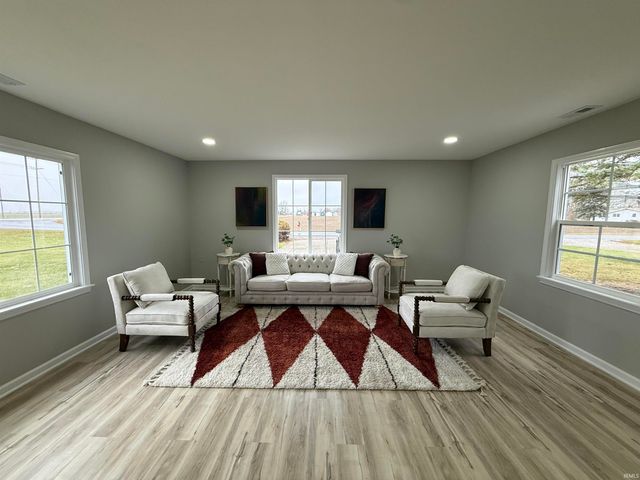 6936 N State Road 1 Road, Ossian, IN 46777