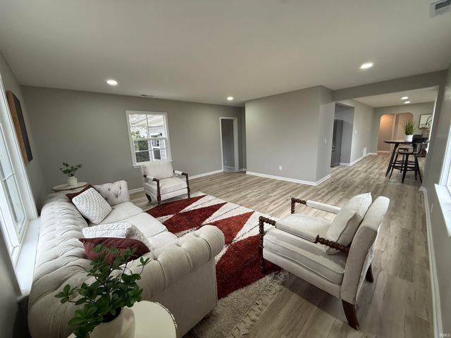 6936 N State Road 1 Road, Ossian, IN 46777