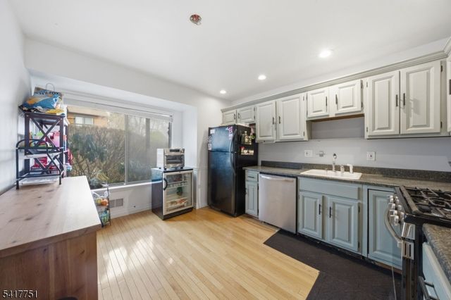 11 Brookside Hts L, Wanaque Boro, NJ 07465