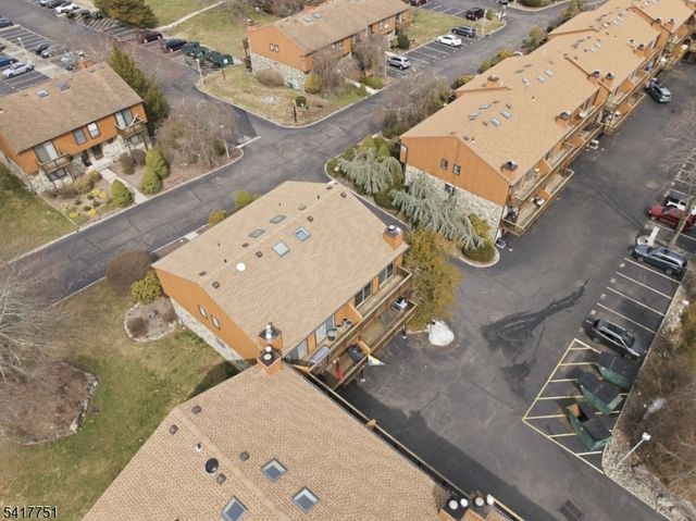 11 Brookside Hts L, Wanaque Boro, NJ 07465