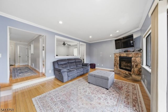 11 Brookside Hts L, Wanaque Boro, NJ 07465