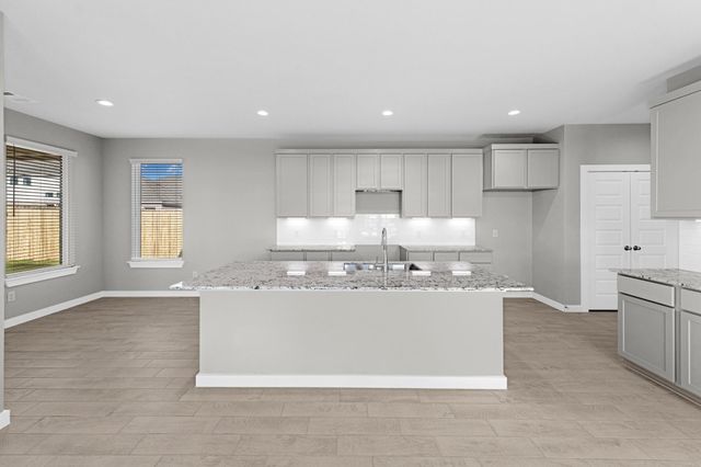 4013 Sun Burst Lane, Brookshire, TX 77423