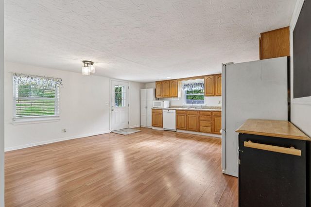 998 Merrell Road, Hebron, KY 41048