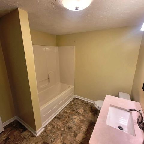 998 Merrell Road, Hebron, KY 41048