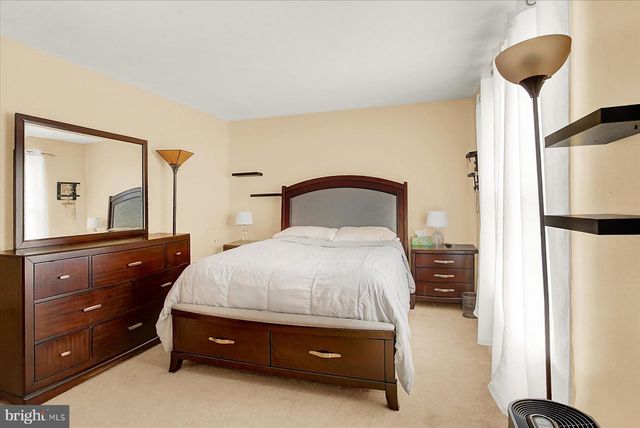 519 SUNDAY DR, Harrisburg, PA 17111