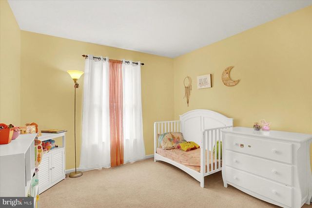 519 SUNDAY DR, Harrisburg, PA 17111