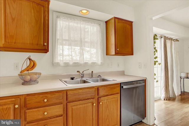 519 SUNDAY DR, Harrisburg, PA 17111