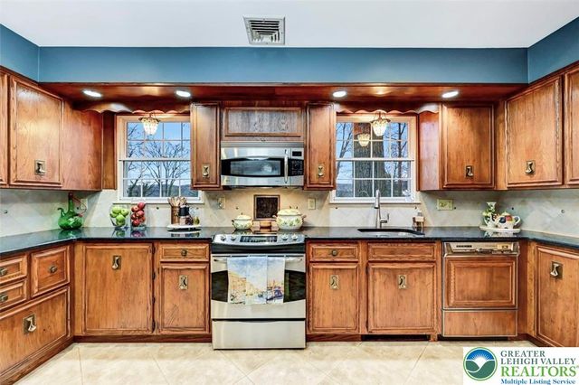 3569 Timberlane Drive, Easton, PA 18045